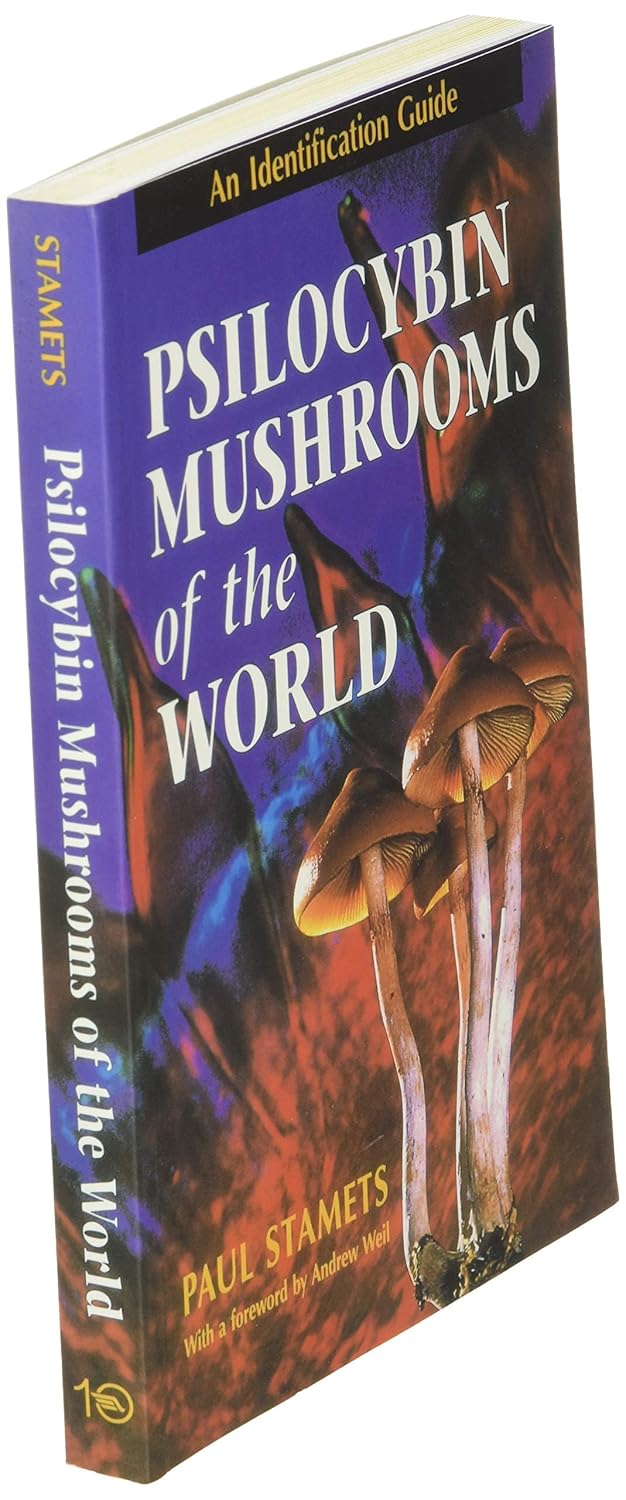 Psilocybin Mushrooms of the World: An Identification Guide