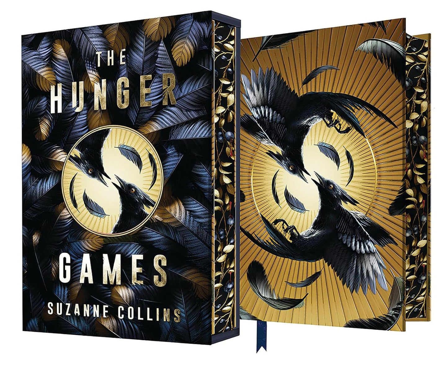 The Hunger Games: Collector's Edition (The Hunger Games) by Suzanne Collins